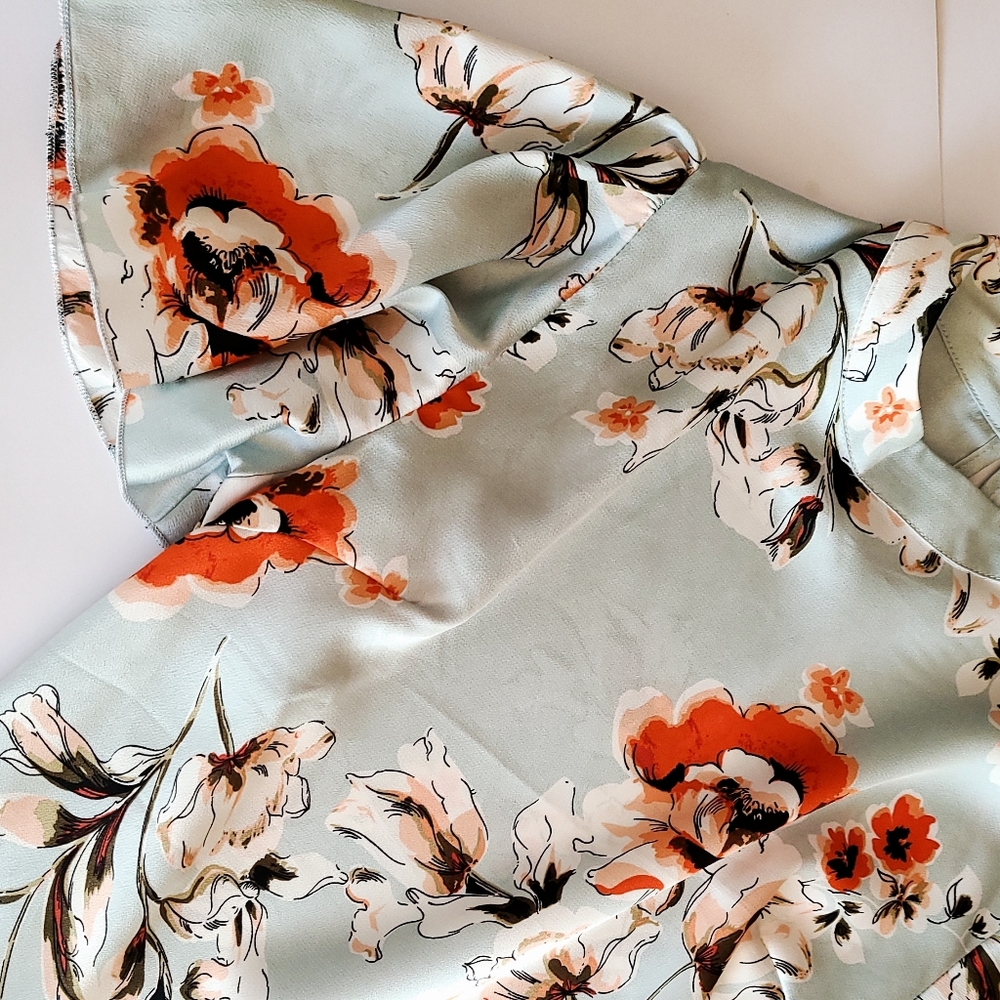 Unique Spring Blouse - Picture 3 of 8